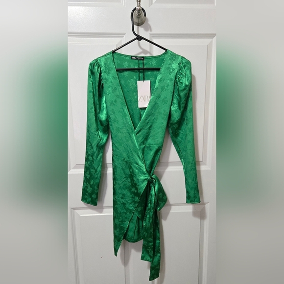Zara Green Wrap Tie Dress - Picture 3 of 7